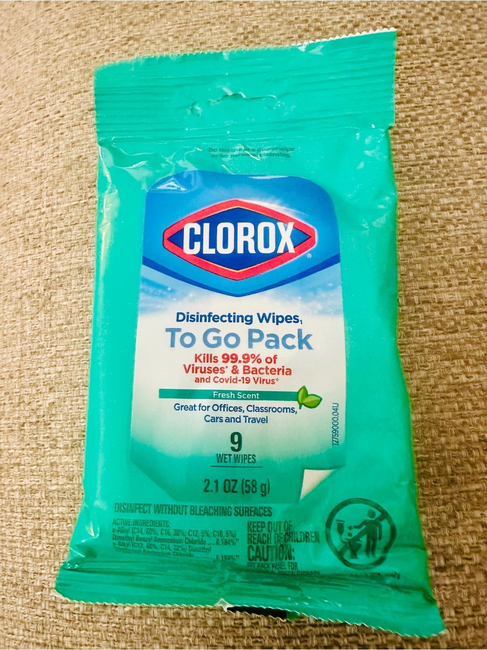 Travel Toiletries Kit & Pouch with Clorox, EOS & Lume, Shower Gel & Shampoo New - Picture 9 of 11